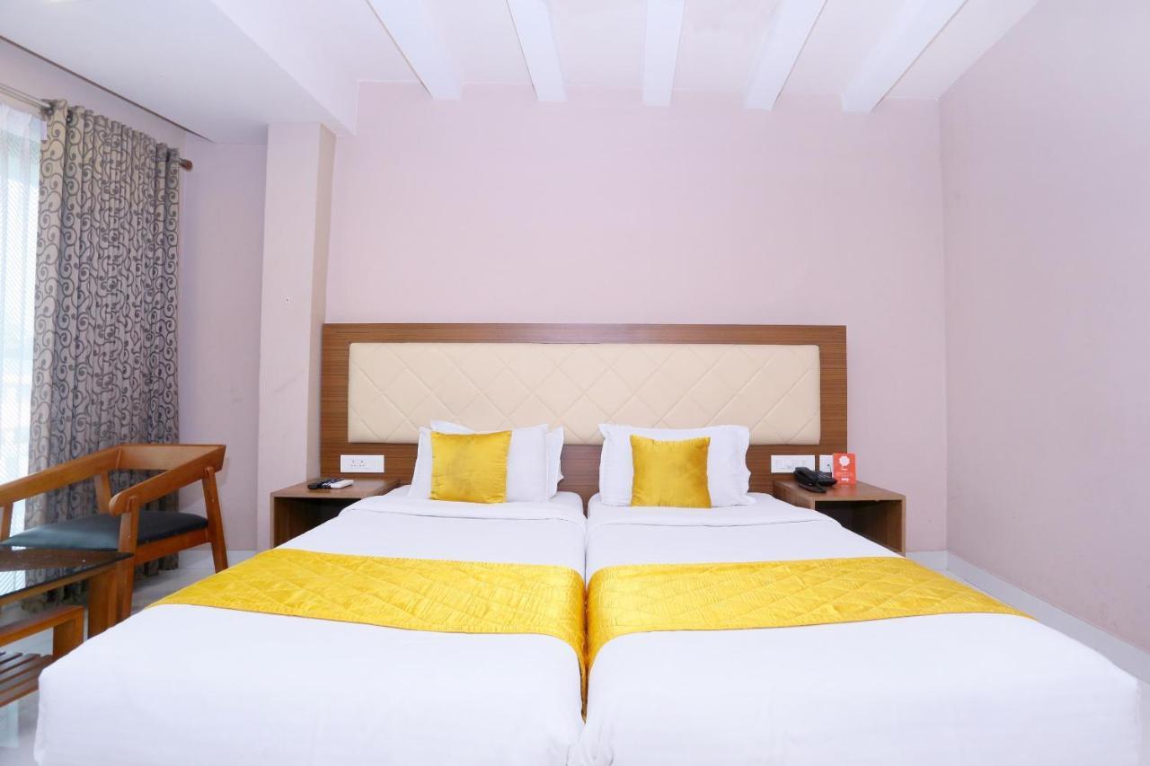 Oyo Flagship 25093 Hotel Thamam Kochi Eksteriør bilde
