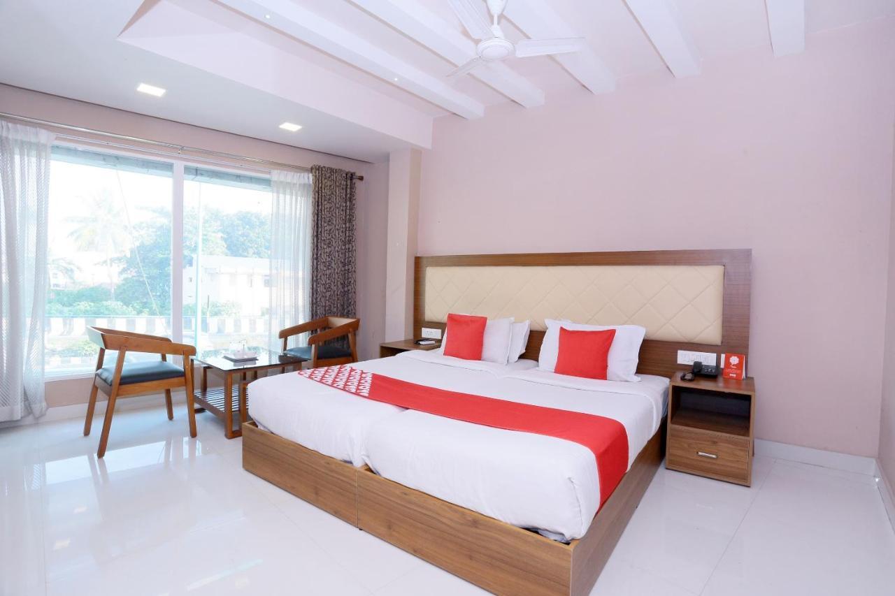 Oyo Flagship 25093 Hotel Thamam Kochi Eksteriør bilde