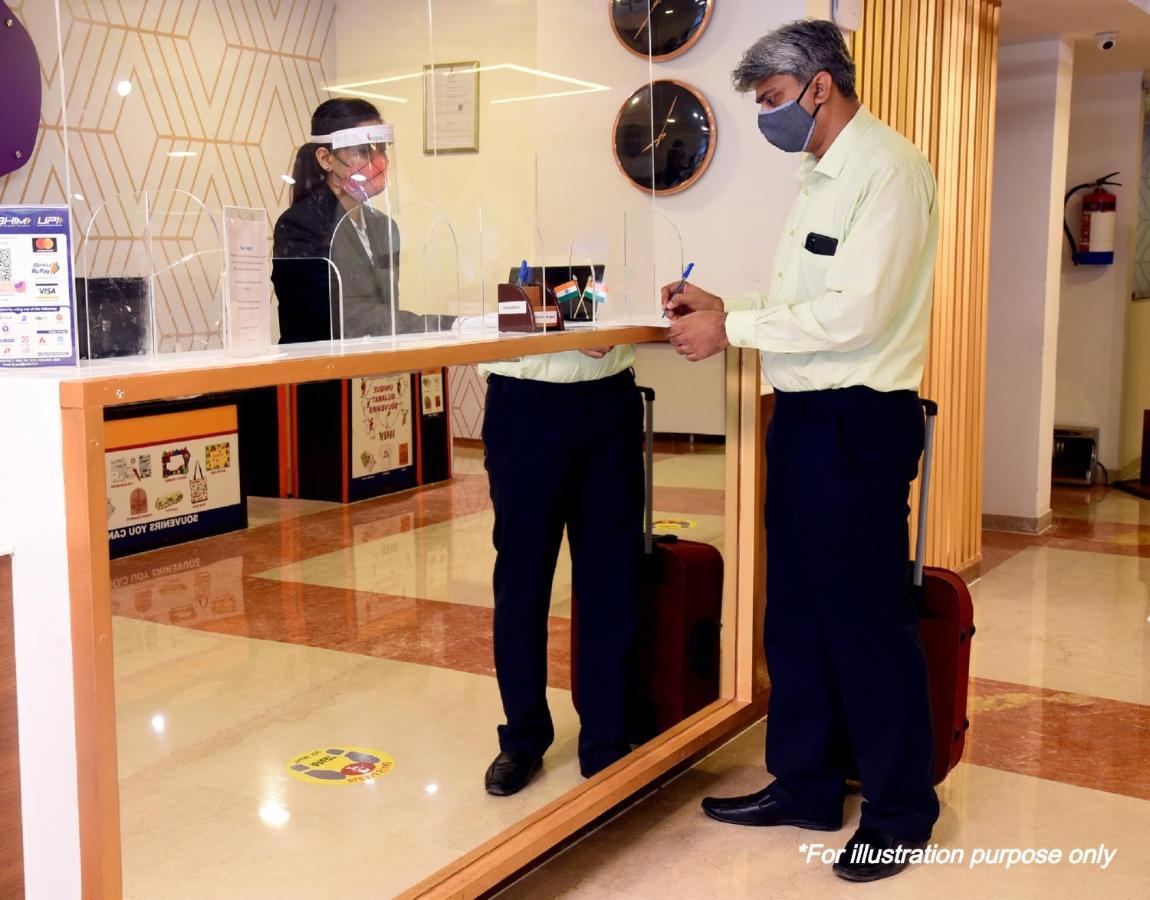 Oyo Flagship 25093 Hotel Thamam Kochi Eksteriør bilde